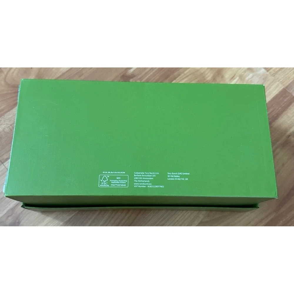 Tory Burch empty shoe box‎